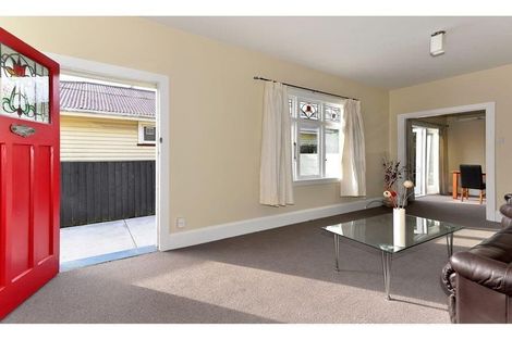 Photo of property in 16 Dover Street, St Albans, Christchurch, 8014