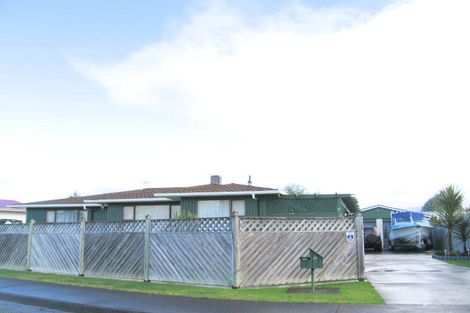 Photo of property in 6 Diaz Place, Flaxmere, Hastings, 4120