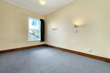 Photo of property in 123a Glenmore Street, Kelburn, Wellington, 6012
