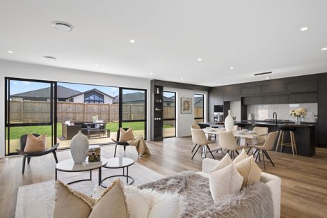 Photo of property in 75 Mutetai Road, Clarks Beach, 2122