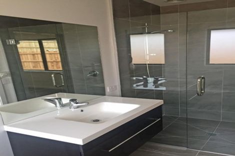 Photo of property in 11 Obelisk Street, Wanaka, 9305