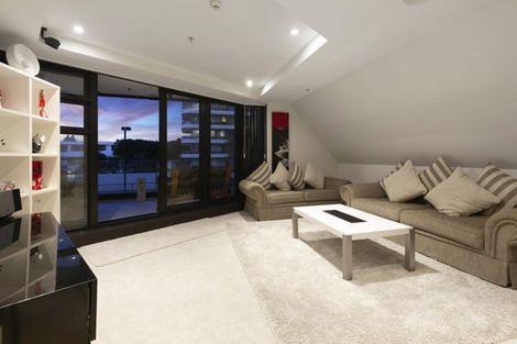 Photo of property in 7/6 Marine Parade, Mount Maunganui, 3116