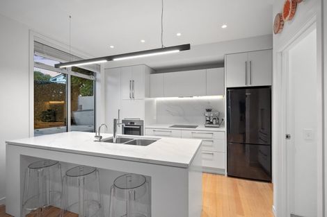 Photo of property in 8 Sylvan Park Avenue, Milford, Auckland, 0620