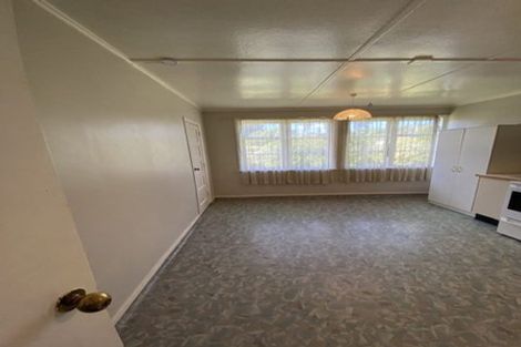 Photo of property in 31 Atiawa Crescent, Waiwhetu, Lower Hutt, 5010