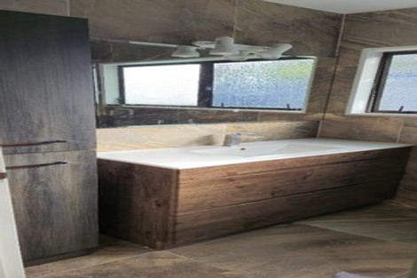 Photo of property in 3 Griffen Park Road, Mount Roskill, Auckland, 1041