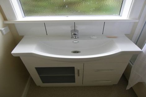 Photo of property in 37 Ranui Terrace, Tawa, Wellington, 5028