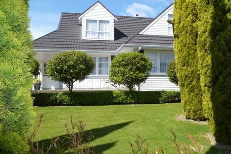Photo of property in 18 Churchill Avenue, Hokowhitu, Palmerston North, 4410