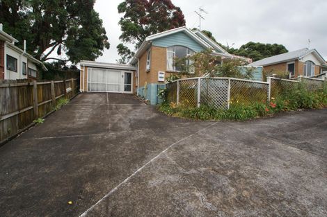 Photo of property in 2/7 Keystone Avenue, Mount Roskill, Auckland, 1041