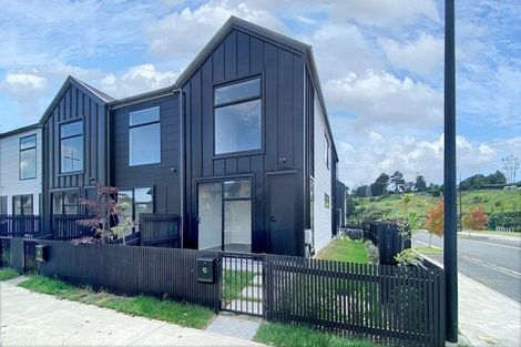 Photo of property in 93 Papatupu Way, Kumeu, 0810