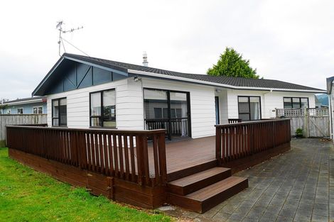 Photo of property in 22 Rosewood Place, Paraparaumu, 5032