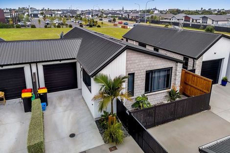Photo of property in 11 Te Paea Crescent, Papamoa Beach, Papamoa, 3118