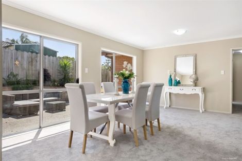 Photo of property in 10 Barnacle Rise, Red Beach, 0932