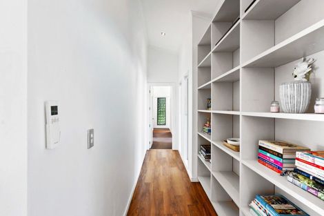 Photo of property in 30 Waipuka Road, Waimarama, Havelock North, 4294