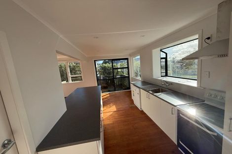 Photo of property in 3 Passive Grove, Ascot Park, Porirua, 5024