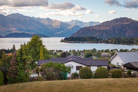 Photo of property in 22 Aspiring Terrace, Wanaka, 9305