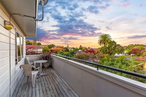 Photo of property in 31 Sturm Avenue, Massey, Auckland, 0614