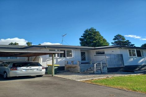 Photo of property in 3 Sandleigh Road, Hamilton Lake, Hamilton, 3204