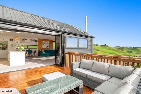 Photo of property in 272 Ballintoy Park Drive, Welcome Bay, Tauranga, 3175