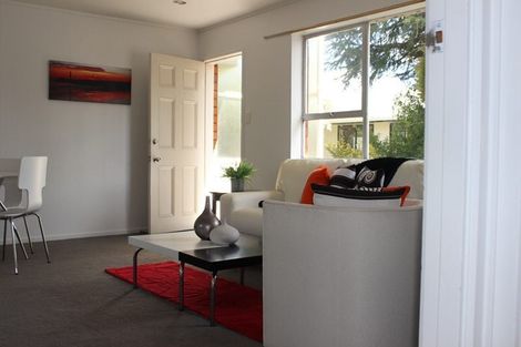 Photo of property in 2/23 Tahi Terrace, Glen Eden, Auckland, 0602