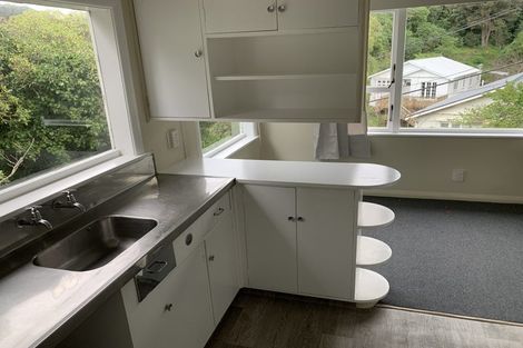 Photo of property in 122 Overtoun Terrace, Hataitai, Wellington, 6021