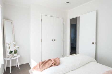 Photo of property in 4/50 Wellington Street, Howick, Auckland, 2014