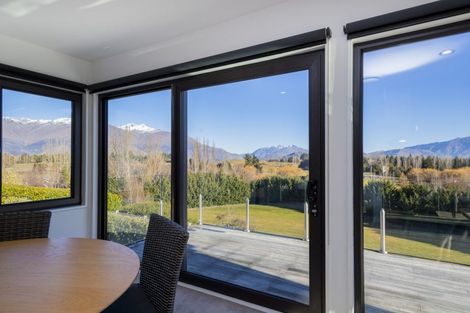 Photo of property in 21 Cotter Avenue, Arrowtown, 9302