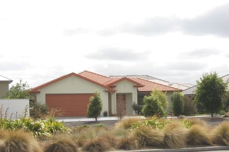 Photo of property in 541 Bower Avenue, Parklands, Christchurch, 8083