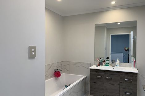 Photo of property in 9 Eyton Kay Road, Hobsonville, Auckland, 0616