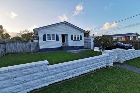 Photo of property in 10 Copley Street, New Lynn, Auckland, 0600