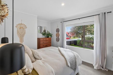 Photo of property in 14b Pokapu Place, Bethlehem, Tauranga, 3110