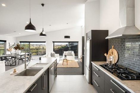 Photo of property in 17 Vogel Place, Cambridge, 3434