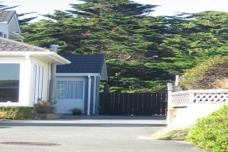 Photo of property in 13a Westridge, Camborne, Porirua, 5026