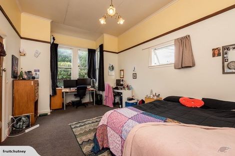 Photo of property in 84 Kilbirnie Crescent, Kilbirnie, Wellington, 6022