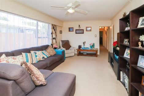 Photo of property in 28 Fuchsia Avenue, Pukete, Hamilton, 3200