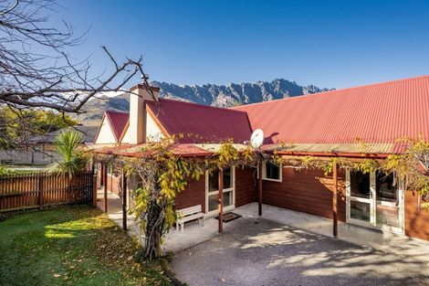 Photo of property in 54 Elm Tree Avenue, Frankton, Queenstown, 9300