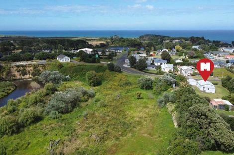 Photo of property in 3 King Street, Opunake, 4616