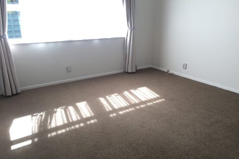 Photo of property in 22 Sorrel Crescent, Bucklands Beach, Auckland, 2012