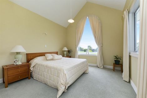 Photo of property in 296 Old North Road, Kumeu, 0892