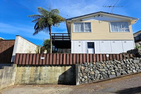 Photo of property in 23a Manor Drive, Stokes Valley, Lower Hutt, 5019