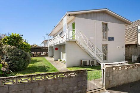 Photo of property in Mahora Court Flats, 25 Mahora Street, Kilbirnie, Wellington, 6022