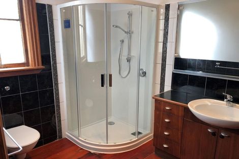 Photo of property in 15 Caroline Street, Mount Victoria, Wellington, 6011