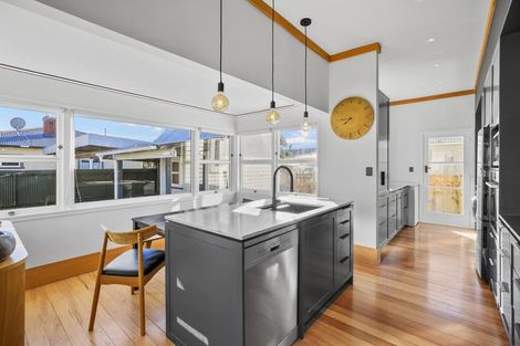 Photo of property in 77 Te Aroha Street, Hamilton East, Hamilton, 3216