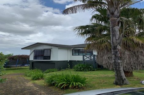 Photo of property in 23 Sandgate Avenue, Botany Downs, Auckland, 2010