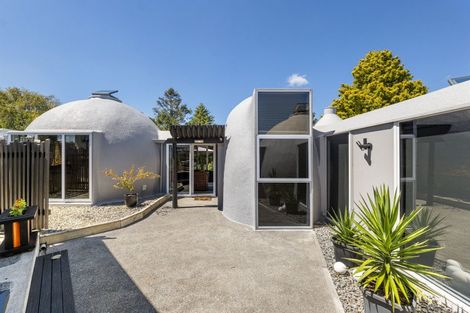 Photo of property in 17 Chartwell Drive, Eltham, 4322