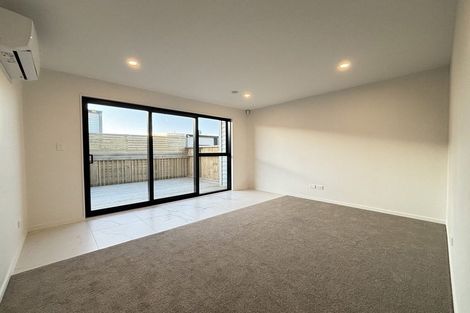 Photo of property in 22b Poruru Close, Papakura, 2110