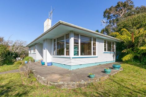 Photo of property in 7 Lyndhurst Road, Tawa, Wellington, 5028