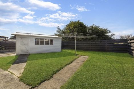 Photo of property in 8 Carbery Place, Manurewa, Auckland, 2102