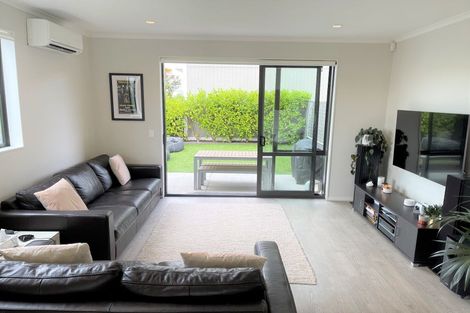 Photo of property in 19 Kanuka Road, Hobsonville, Auckland, 0616