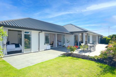 Photo of property in 4 Handley Crescent, Wigram, Christchurch, 8042