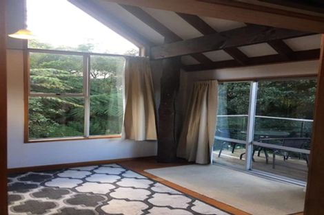 Photo of property in 33 Reynolds Place, Torbay, Auckland, 0630